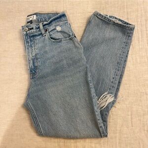 A&F Curve Love 90s High Rise Straight Leg Jeans